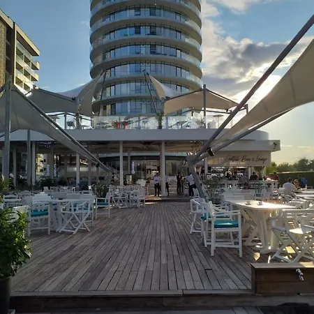 White Tower Mamaia Nord Etaj 5 דירה Năvodari