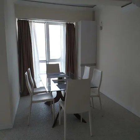 White Tower Mamaia Nord Etaj 5 *