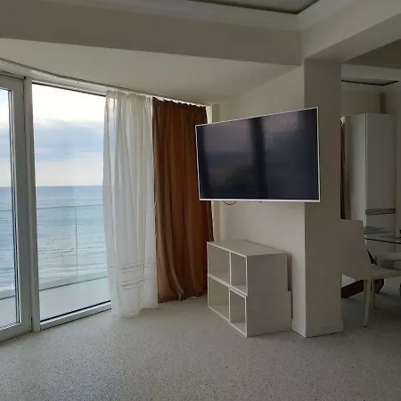White Tower Mamaia Nord Etaj 5 דירה Năvodari